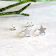 Load image into Gallery viewer, Silver Star Earrings