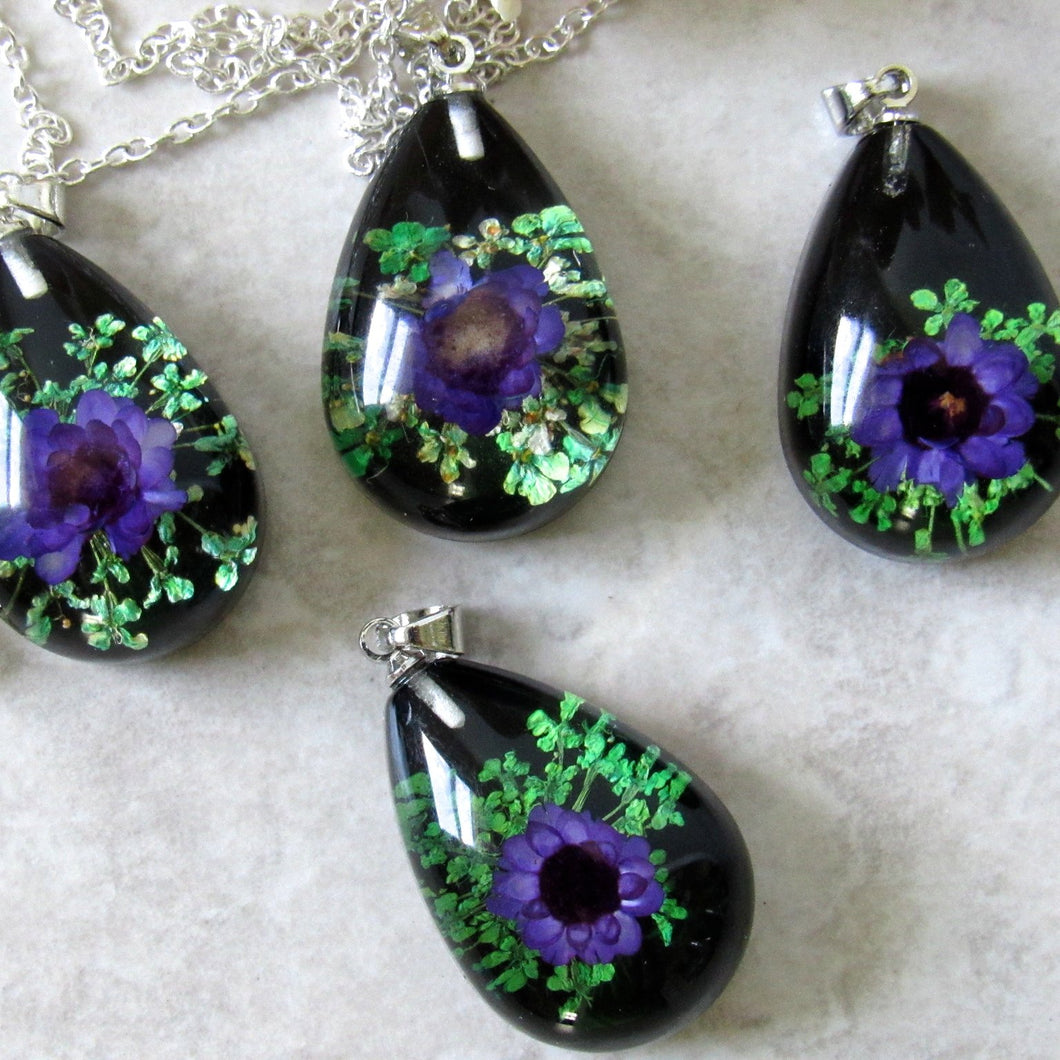 (On Sale!) Vivid Violets Real Flower Necklaces