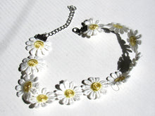 Load image into Gallery viewer, Daisy Choker