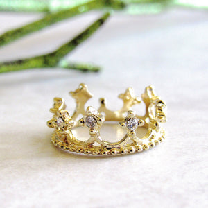 Gold Queen Rings