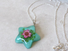 Load image into Gallery viewer, (On Sale!) Blooming Star Real Flower Necklaces