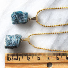Load image into Gallery viewer, Apatite Stone Chokers