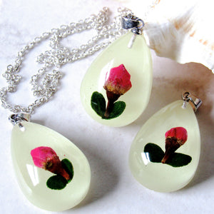 (On Sale!) Rose Bud Real Flower Necklaces