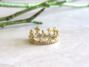 Gold Queen Rings