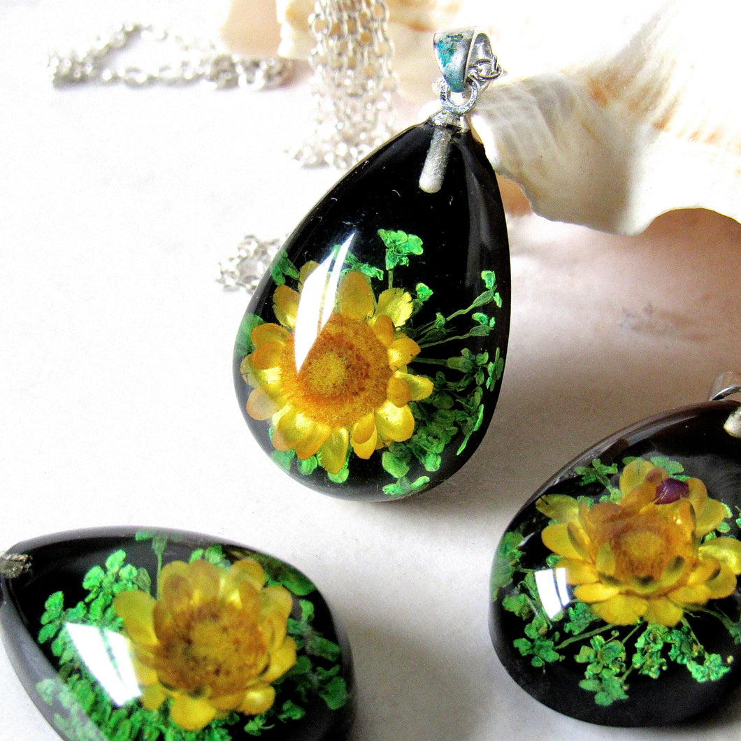 (On Sale!) Sunshine Blooms Real Flower Necklaces